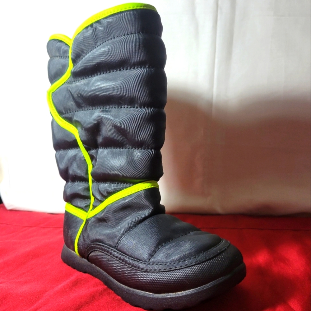 RUGGED OUTBACK BOOTS TODDLER SIZE  11